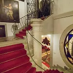 Palazzo Abadessa Hotel 4*