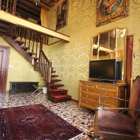 Palazzo Abadessa Szálloda 4*