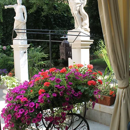 Palazzo Abadessa Szálloda 4*