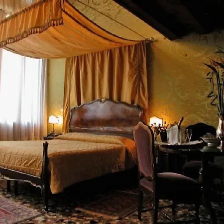 Palazzo Abadessa Hotel 4*