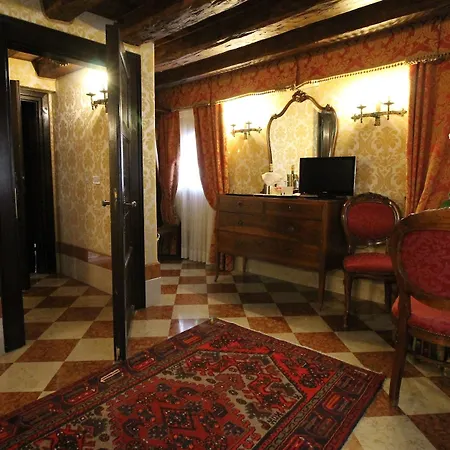 Hotel Palazzo Abadessa 4*