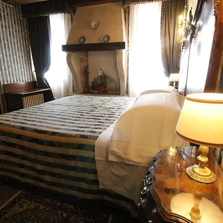 Palazzo Abadessa Hotel 4*