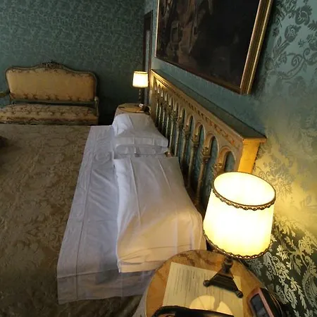 Hotel Palazzo Abadessa 4*