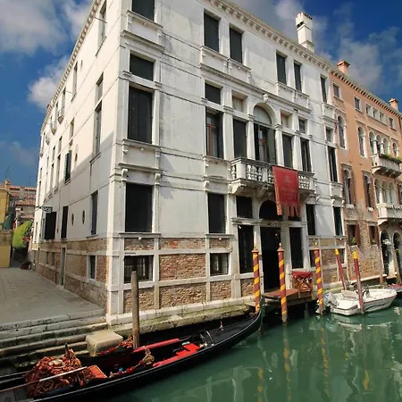 Hotel Palazzo Abadessa 4*