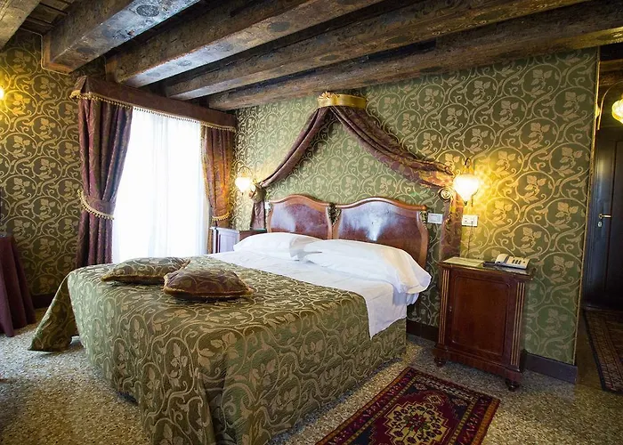 Palazzo Abadessa 4*