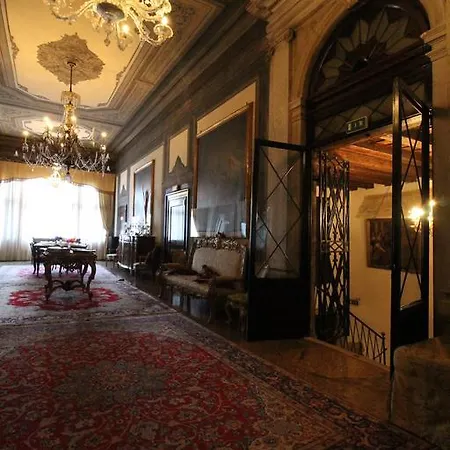 Szálloda Palazzo Abadessa 4*